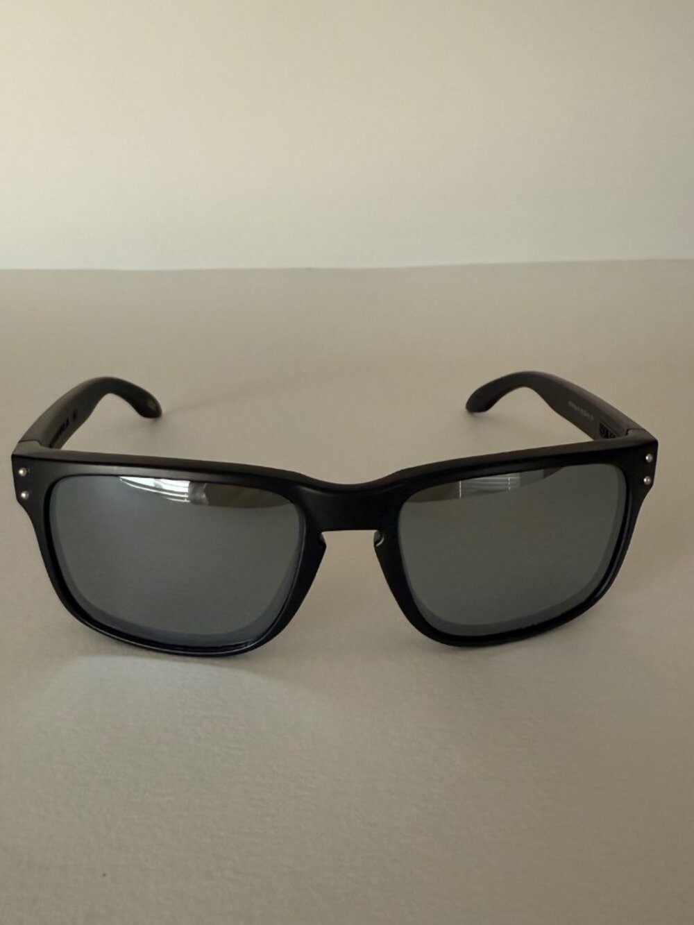 Oakley Holbrook Prizm Polarized Silver Reflective Lenses 9102 - Picture 5 of 8